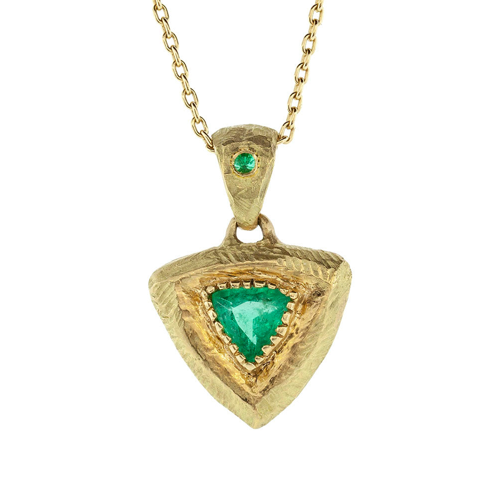 Emerald pendant necklace