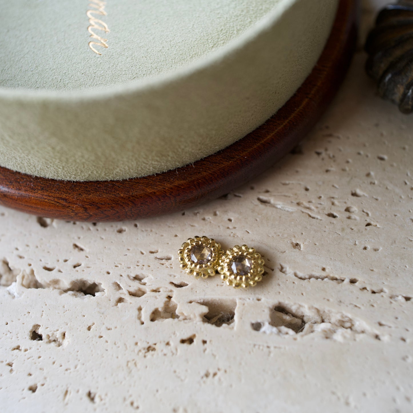 Granulation diamond earrings