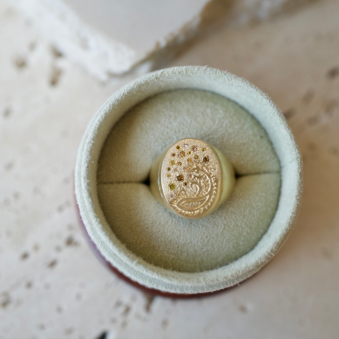 Engraved signet ring